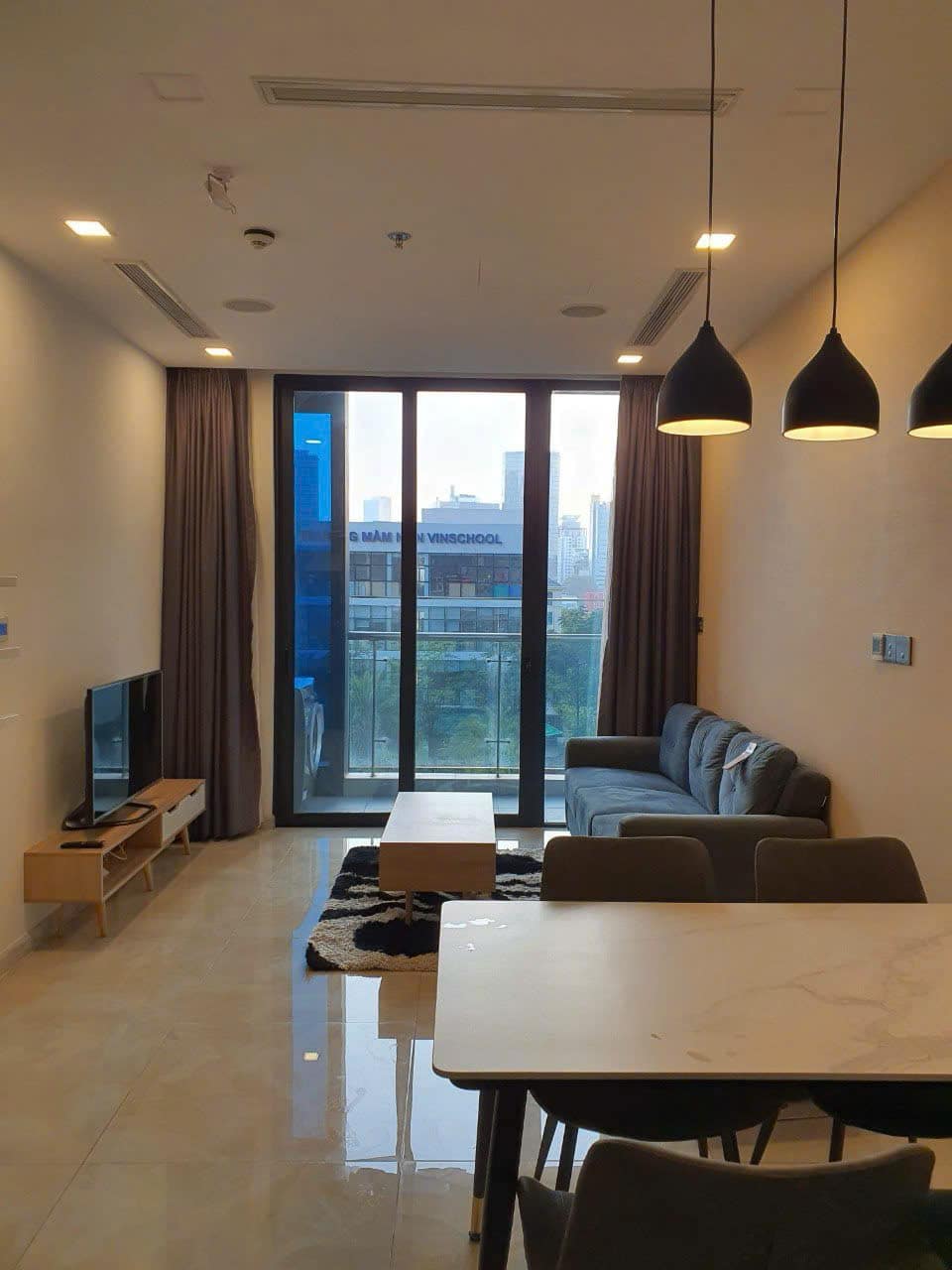 Bán căn hộ 1 phòng ngủ Vinhomes Golden River – View Bitexco, Full nội thất cao cấp