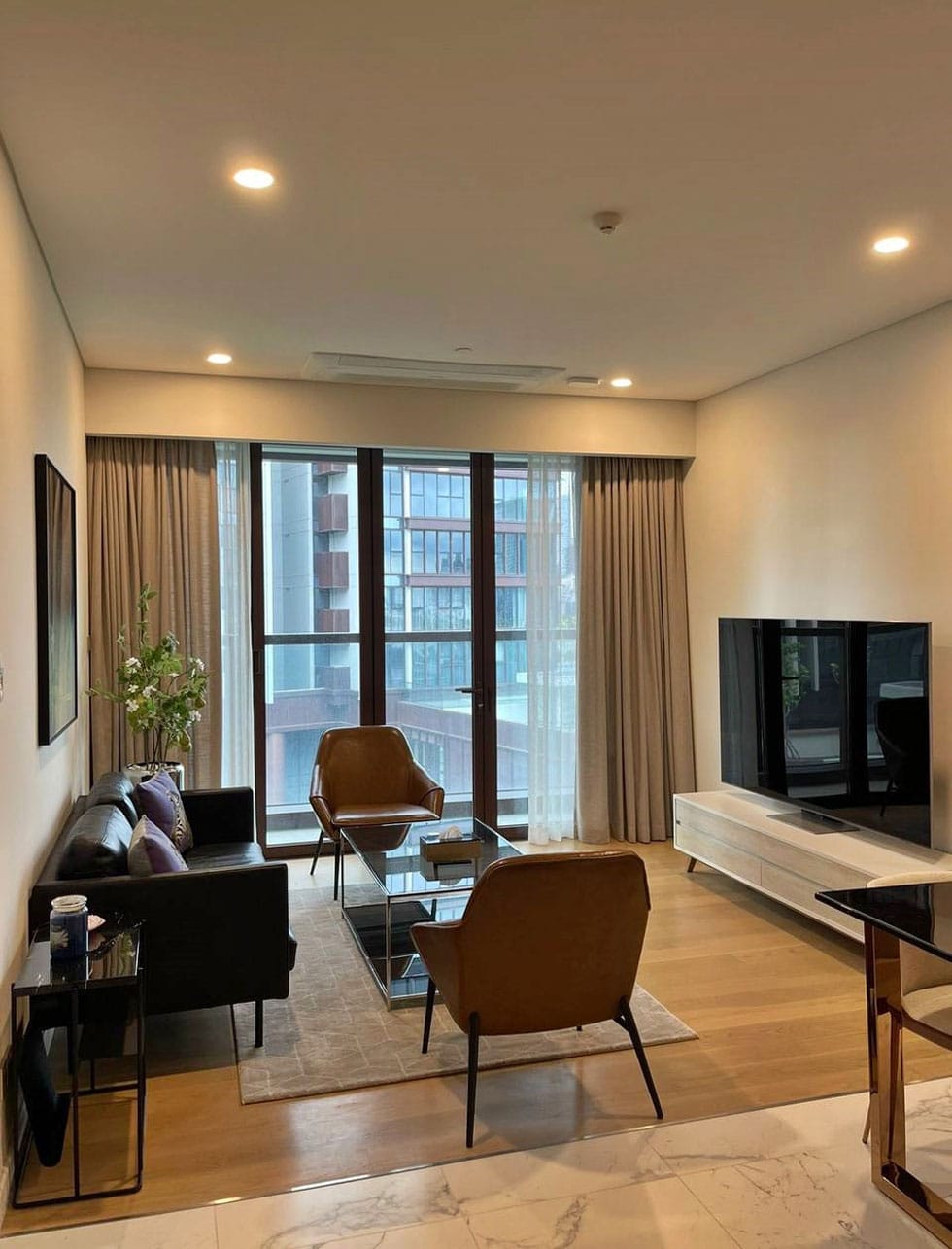 Bán căn hộ Galleria Metropole 2 phòng ngủ – Full nội thất, giá tốt