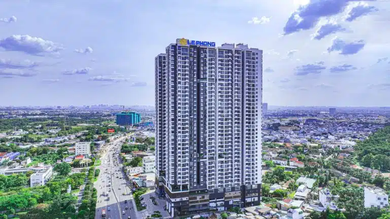 The Emerald Golf View